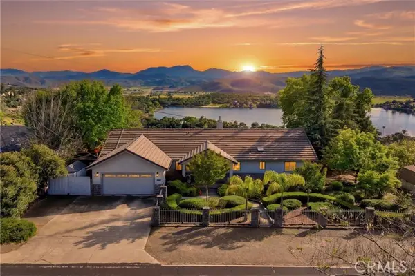 17372 Greenridge, Hidden Valley Lake, CA 95467