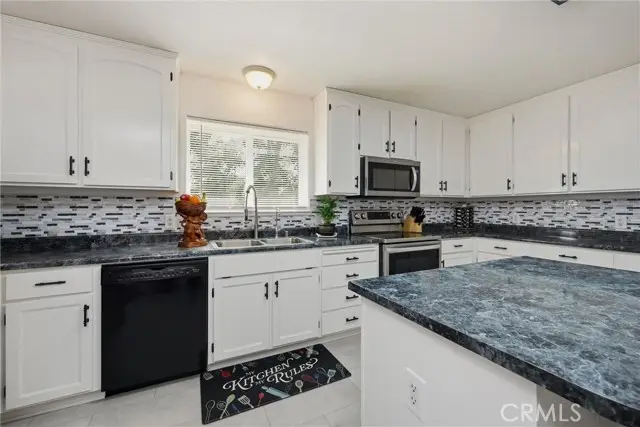 18685 Oak Grove, Hidden Valley Lake, CA 95467 - #2