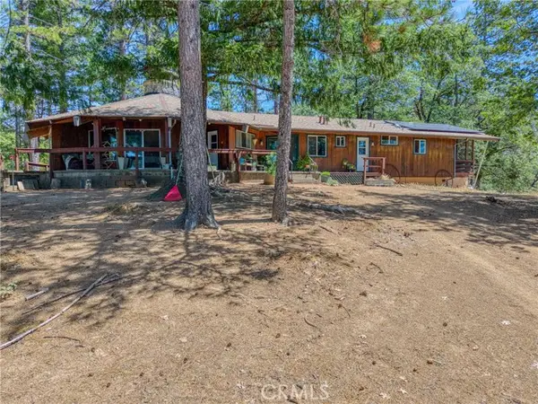 6135 15 N 12 Rd, Lucerne, CA 95458