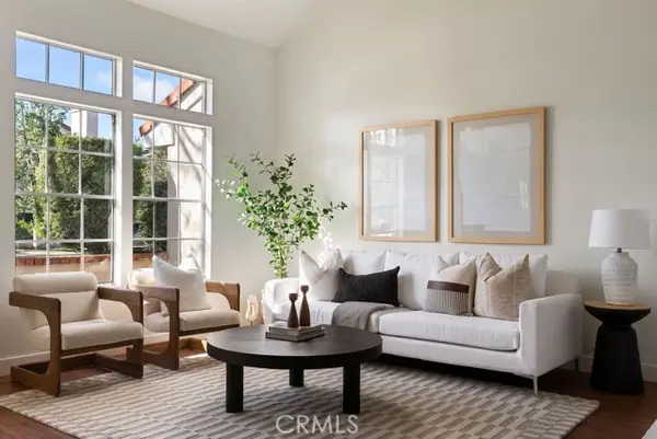 112 Oxford, Irvine, CA 92612