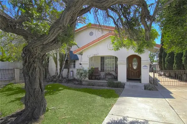 2094 Orange Avenue, Costa Mesa, CA 92627
