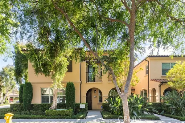 102 Rose Arch, Irvine, CA 92620