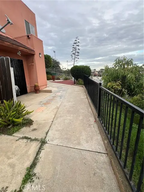 411 Brannick Avenue  #F, Los Angeles, CA 90063 - Image #2