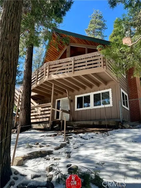 855 Bergschrund Drive, Crestline, CA 92325