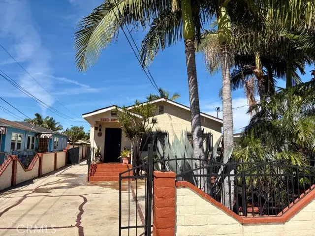 6121 Orchard Avenue, Huntington Park, CA 90255 - #3