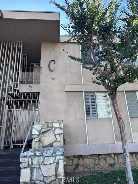 6979 Palm Court  #211C, Riverside, CA 92506