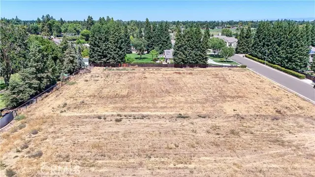 1371 Shady Cove Avenue, Atwater, CA 95301 - #3