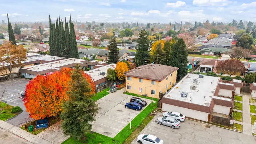 562 Fortuna, Atwater, CA 95301 - #2