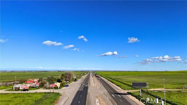 15930 hilldale Avenue, Los Banos, CA 93635 - #3