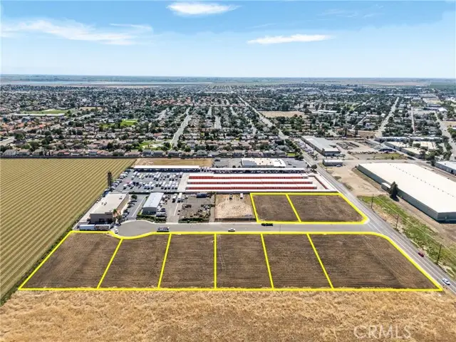 251 Commerce, Los Banos, CA 93635 - #2