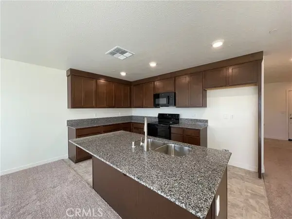 708 Stone Ridge East Avenue, Merced, CA 95341