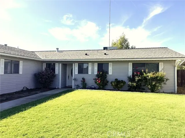 33 Wallis, Gustine, CA 95322 - #1