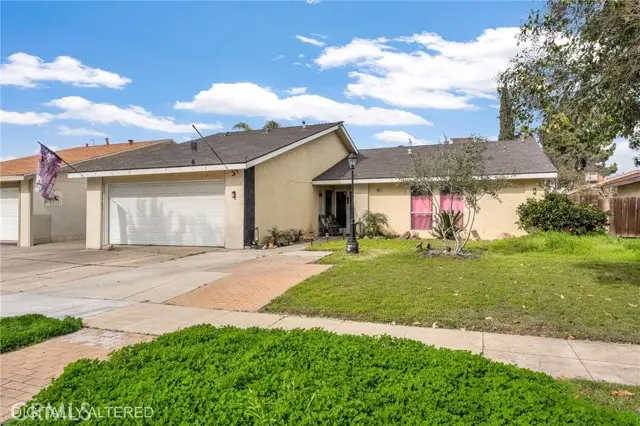 4883 Geary Street, Fresno, CA 93725 - #2