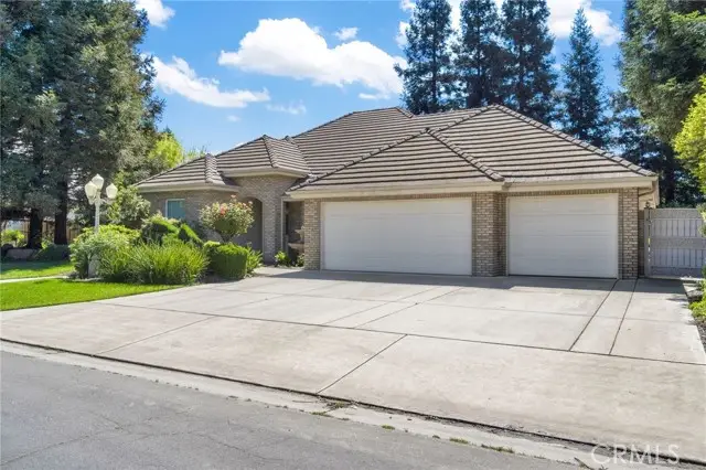 5025 Birch, Fresno, CA 93722 - #2