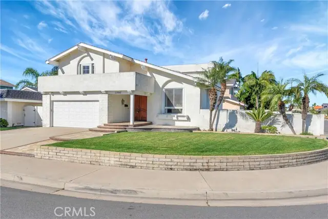 19201 Sherborne Lane, Huntington Beach, CA 92646 - #2