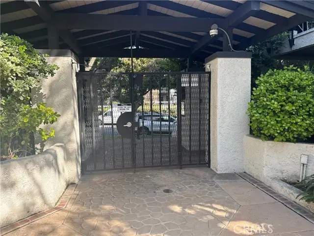 437 Palm Ave # 201, Burbank, CA 91501 - #3