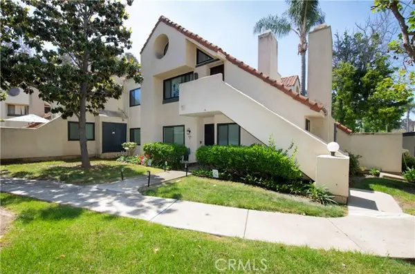 333 Melrose Drive  #E, Vista, CA 92083