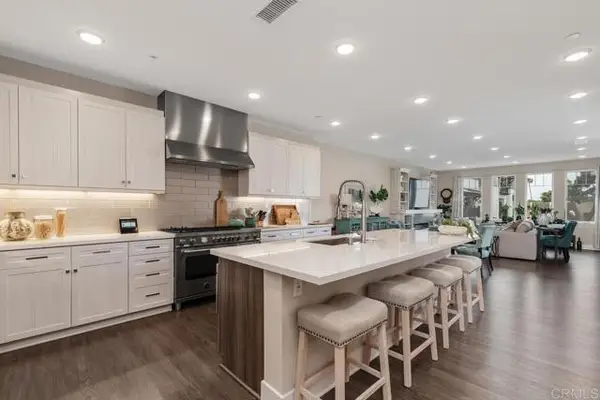 800 Grand Avenue  #105, Carlsbad, CA 92008