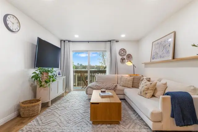 432 Edgehill Lane  #74, Oceanside, CA 92054 - Image #1