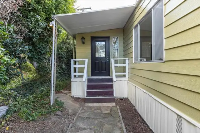 718 Sycamore Avenue  #193, Vista, CA 92083 - Image #2