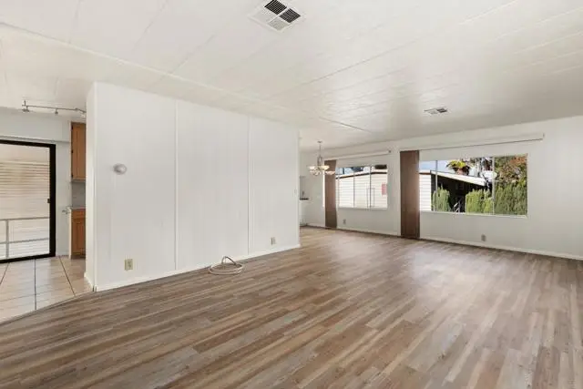 718 Sycamore Avenue  #193, Vista, CA 92083 - Image #3