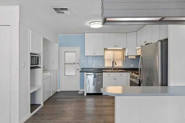 718 Sycamore Avenue  #109, Vista, CA 92083