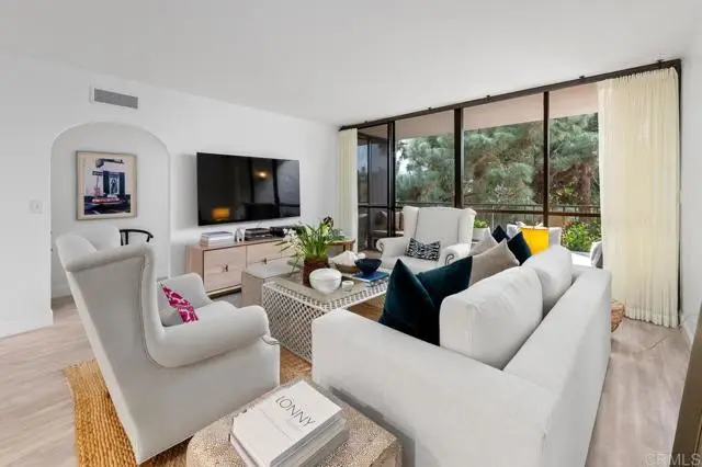 2500 Torrey Pines Rd  #201, La Jolla, CA 92037 - #2