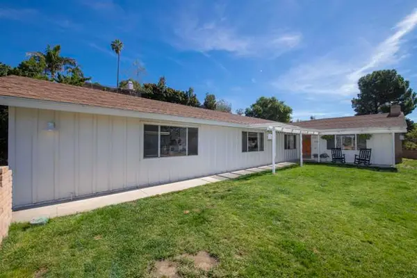 500 Beaumont Drive, Vista, CA 92084