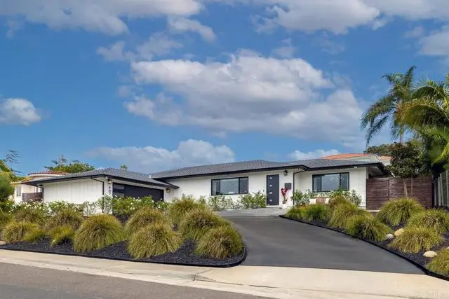 8675 Glenwick Lane, La Jolla, CA 92037 - #1