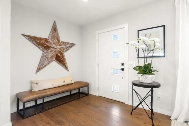 8675 Glenwick Lane, La Jolla, CA 92037 - #3