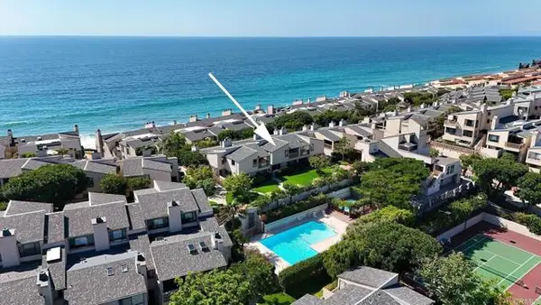 561 Sierra Avenue  #34, Solana Beach, CA 92075