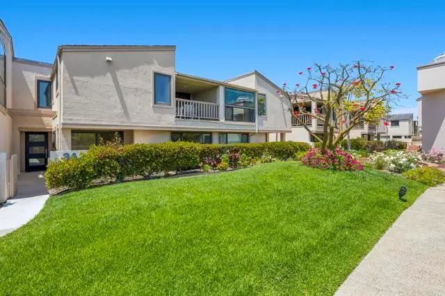 561 Sierra Avenue  #34, Solana Beach, CA 92075 - #2