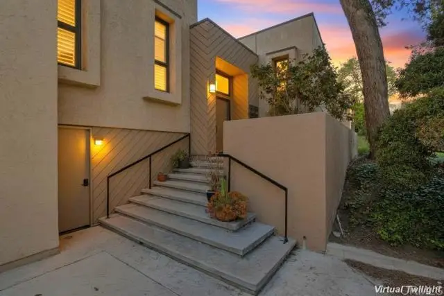 2201 Plaza de las Flores, Carlsbad, CA 92009 - #1