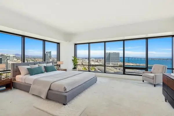 200 Harbor Drive  #2501, San Diego, CA 92101