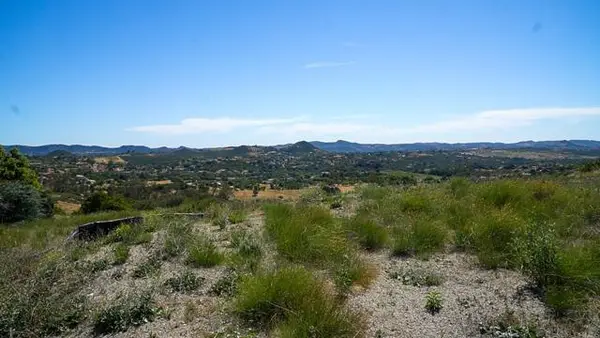 4 Rim Of The Valley, Valley Center, CA 92082
