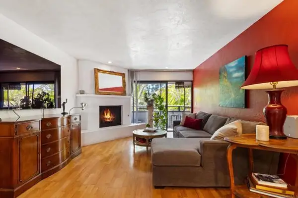 4055 Falcon St  #202, San Diego, CA 92103