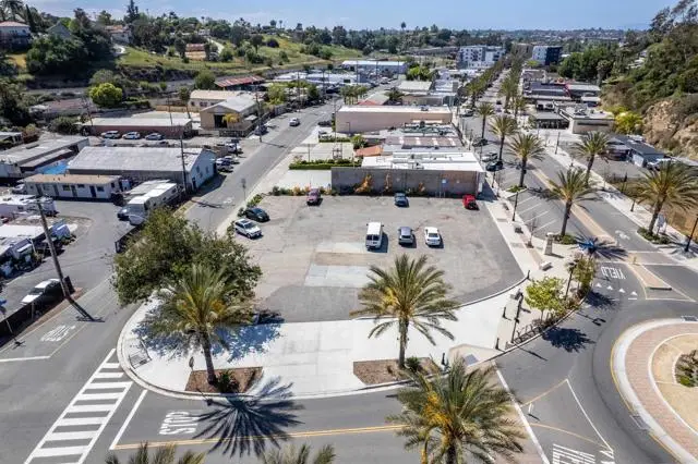 745 Santa Fe Ave., Vista, CA 92083 - #2
