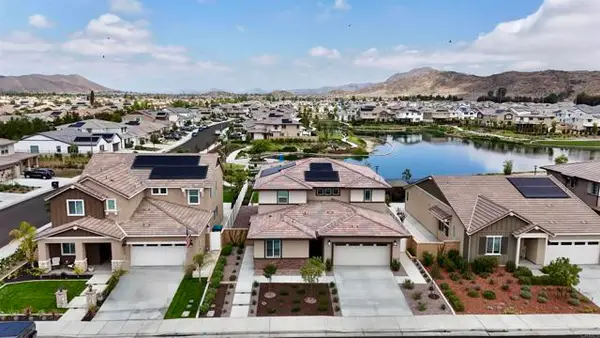 30477 Waterline Drive, Menifee, CA 92584