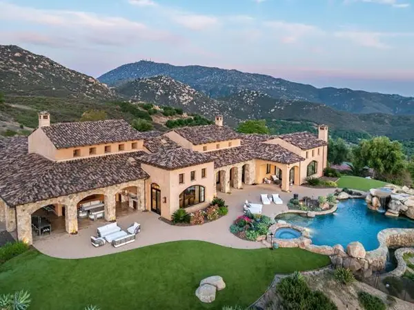 18000 Sunset Point Rd, Poway, CA 92064