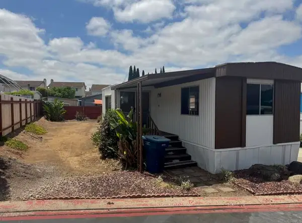 1750 Citracado Parkway  #20, Escondido, CA 92029