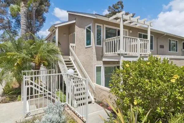 669 Diamond Way  #235, Vista, CA 92083