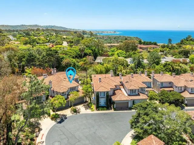 9618 Claiborne Square, La Jolla, CA 92037 - #2