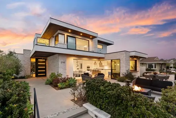 216 Ocean St., Solana Beach, CA 92075