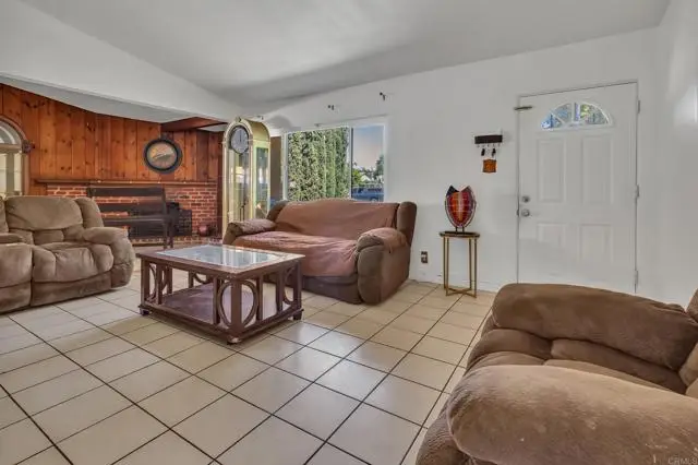 610 11th Avenue, Escondido, CA 92025 - #3