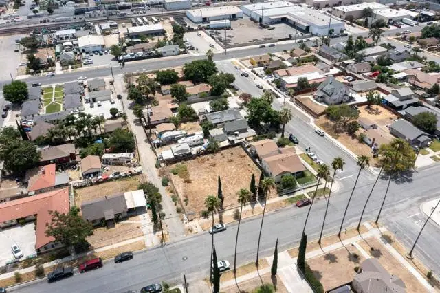 467 G St, Colton, CA 92324 - #3