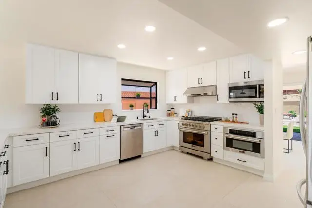 5736 Soledad Mountain Road, La Jolla, CA 92037 - #3