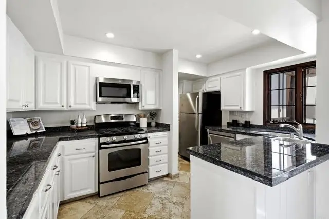 8608 Villa La Jolla Drive  #4, La Jolla, CA 92037 - #3