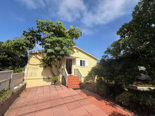 534 Ocean View Avenue, Encinitas, CA 92024