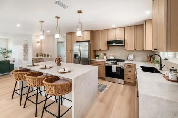 2430 Sunflower, Vista, CA 92083