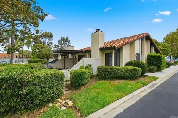 2168 Valleydale Lane, Encinitas, CA 92024